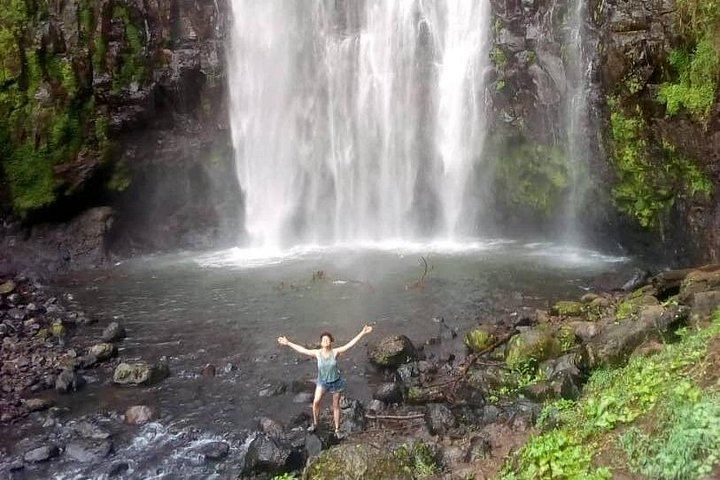 Materuni Waterfalls and Coffee Making Cultural Tour with Burigi Chato Safaris (5/8)