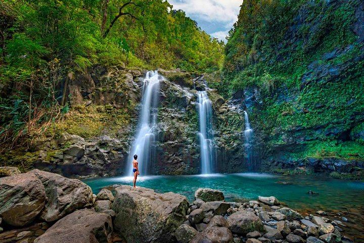 Road to Hana Mercedes Van Day Trip: Lahaina, Maalaea and Kahului Pickups, Lunch Included (1/12)
