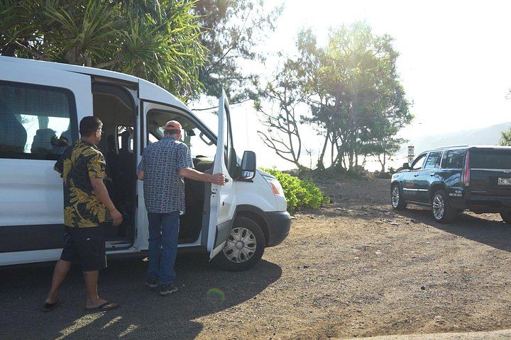 Aloha Sunshine Tours Road to Hana: Hotel Pickup, Picnic Lunch at the Black Sand Beach (7/12)