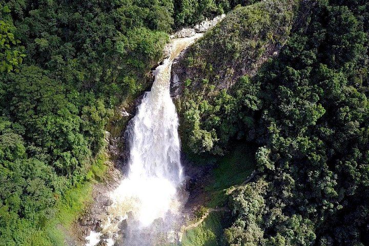 Salto del Buey Waterfall Hike with Ziplines and Sky Hammocks from Medellin (6/10)