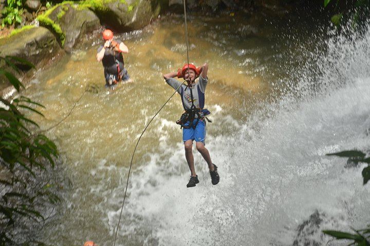 Quepo Canyoning Half-Day Rappelling and Waterfall Course on 80 Acres near Manuel Antonio (3/5)