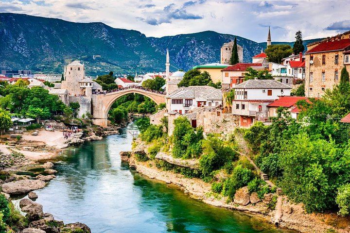 Gray Line Day Trip from Split, Trogir and Omiš to Mostar and Kravice Falls (12/12)