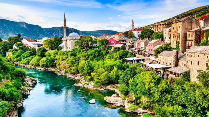 Early Kravice Falls and Mostar from Dubrovnik, Minivan Group of 8, Driver-Guide (3/5)