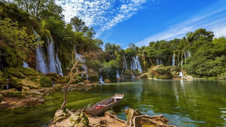 Early Kravice Falls and Mostar from Dubrovnik, Minivan Group of 8, Driver-Guide (2/5)