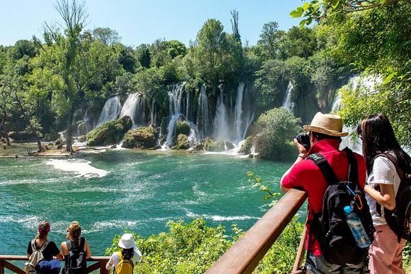 Kravica Waterfalls and Mostar Guided Day Trip from Dubrovnik, English and Spanish Guides