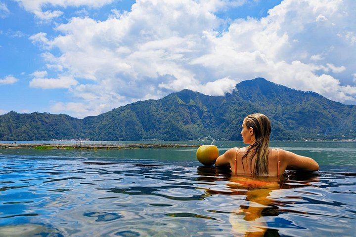 Mount Batur Sunrise 4WD Jeep Tour with Toya Devasya Hot Spring and Waterfall (3/12)