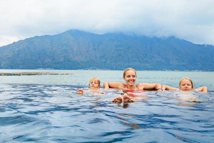 Mount Batur Sunrise 4WD Jeep Tour with Toya Devasya Hot Spring and Waterfall (4/12)