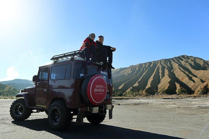Three-Day Tumpak Sewu, Bromo and Ijen Blue Fire Tour with Smartway from Malang (12/12)