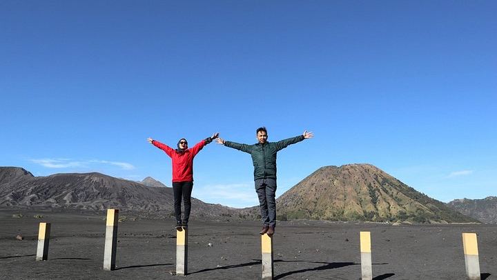 Private Bromo Sunrise, Crater Hike and Madakaripura Waterfall from Malang or Surabaya (4/9)
