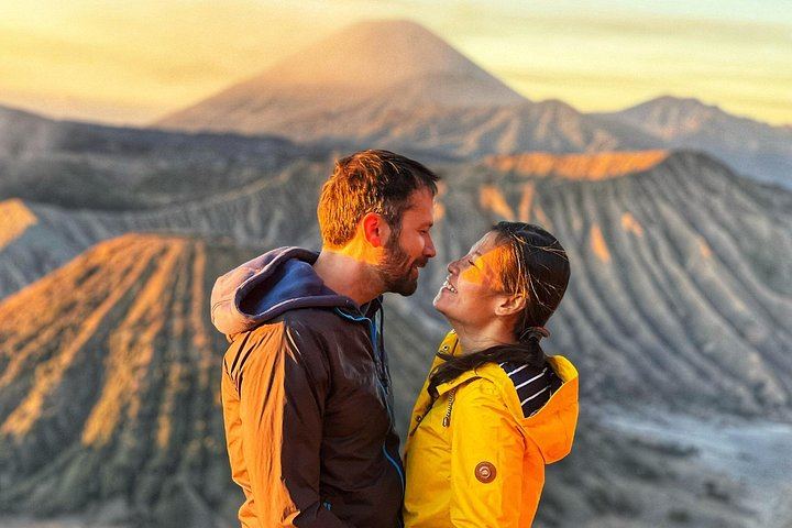 Four-Day Bromo, Ijen and Tumpak Sewu Tour with Jodipan Village Stop (3/7)