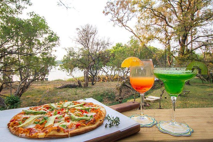 Victoria Falls Day Tour with Guided Walk, Helicopter Flight and Lunch (6/12)