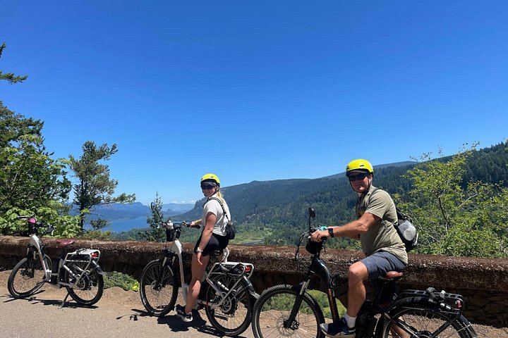 Self-Guided Multnomah Falls E-Bike Rental Tour to Gorge Waterfalls, 3.5 Hours (10/12)