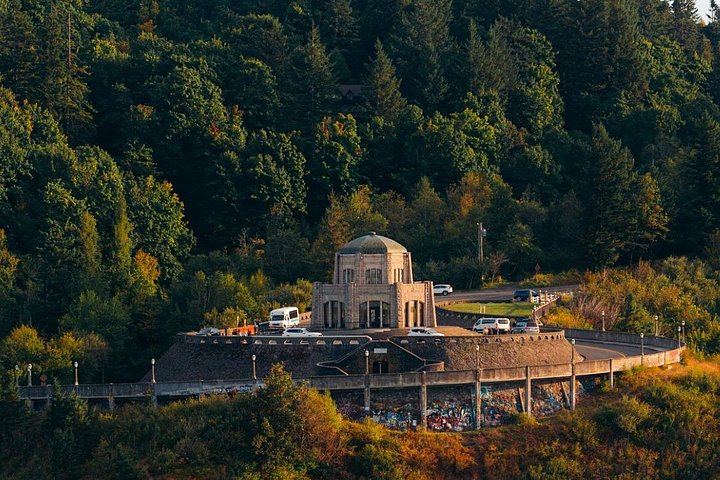 Multnomah Falls and Columbia Gorge Scenic Flight from Troutdale by Envi Adventures (8/12)
