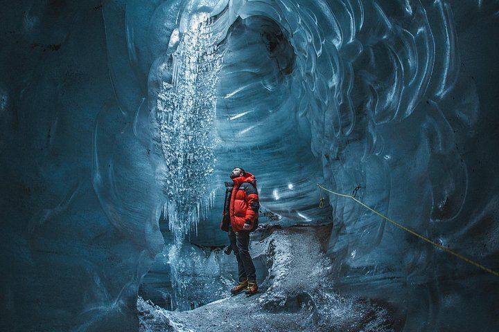Private South Coast and Glacier Hike from Reykjavik with Safety Equipment (8/12)