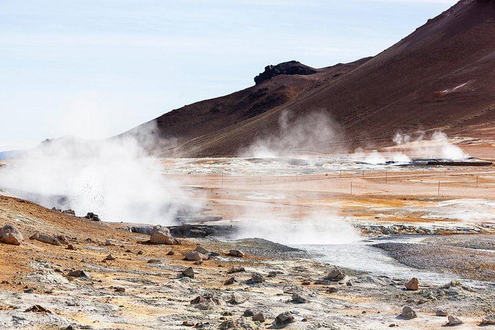 Diamond Circle from Akureyri: Godafoss, Dettifoss, Asbyrgi and Husavik with Lunch Pack (5/9)