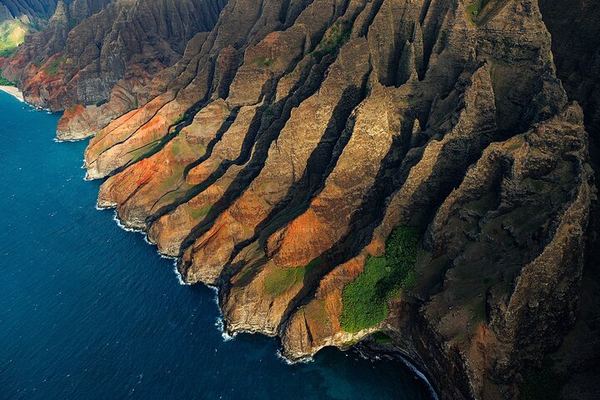 Kauai Airplane Tour in a GA-8 Airvan: Na Pali Coast, Wailua Falls, Window Seats