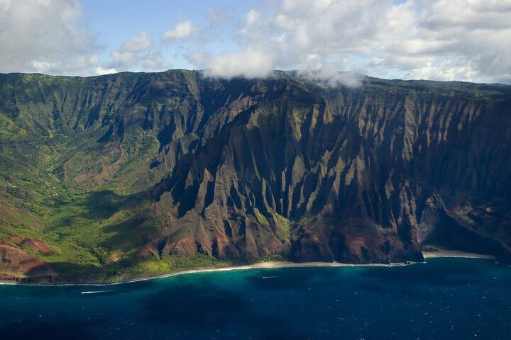 Kauai Airplane Tour in a GA-8 Airvan: Na Pali Coast, Wailua Falls, Window Seats (3/11)