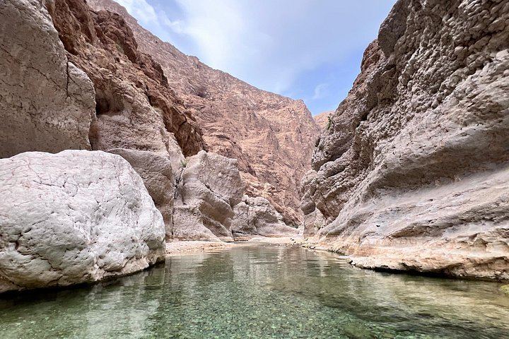 Private Wadi Shab Day Trip with Ras Al Shajer Coastal Drive, Gazelles and Omani Lunch (10/12)