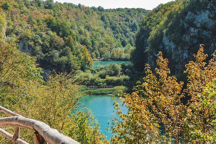Plitvice Lakes Guided Day Tour from Split with Boat Ride and Park Bus (1/10)