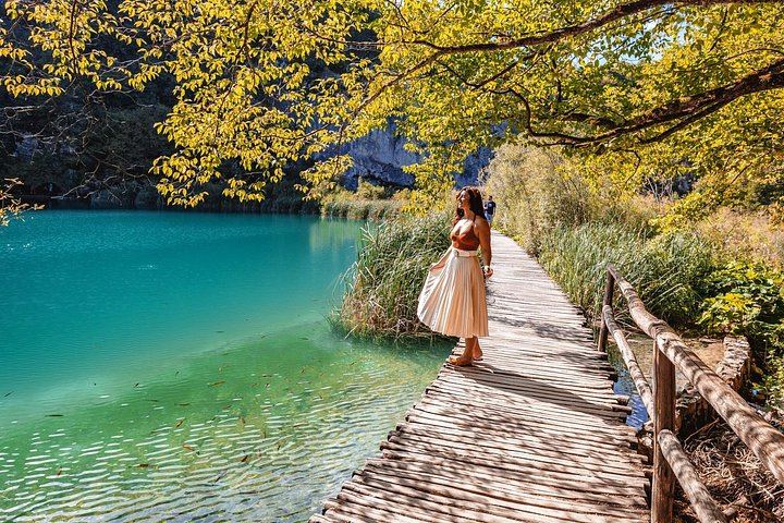Plitvice Lakes Guided Day Tour from Split with Boat Ride and Park Bus (9/10)