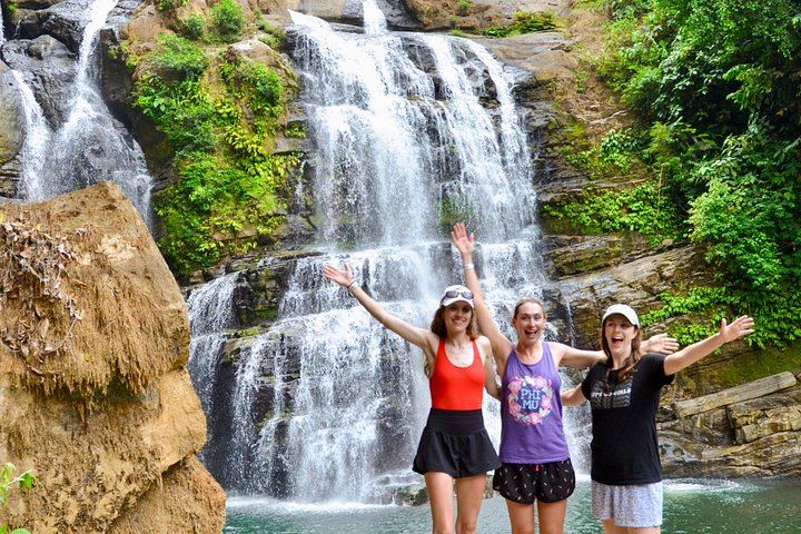 Nauyaca Waterfalls Small-Group Day Trip with Portalon Falls, Playa Linda and Dominical (1/12)