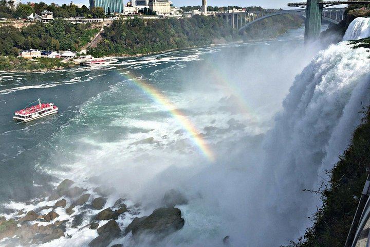 Private Niagara Falls Day Trip from NYC with Chauffeur, Night or Morning Departure (2/8)