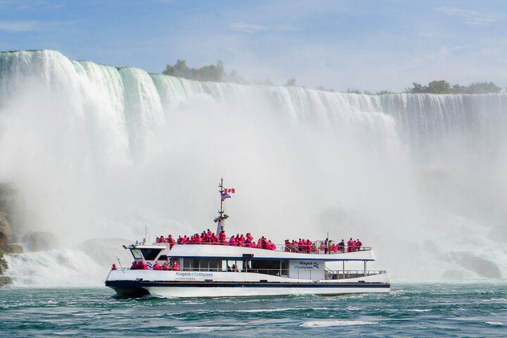 Niagara Falls Canada Tour by Magnificent Tours: Cruise, Behind the Falls, Whirlpool (3/12)