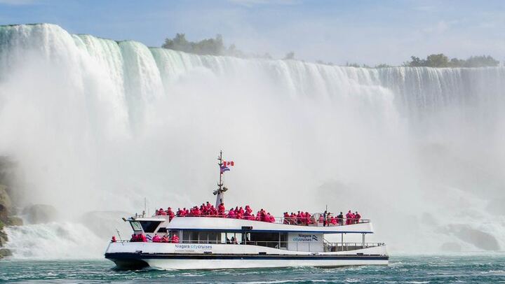 Niagara Falls Canada Tour by Magnificent Tours: Cruise, Behind the Falls, Whirlpool (3/12)
