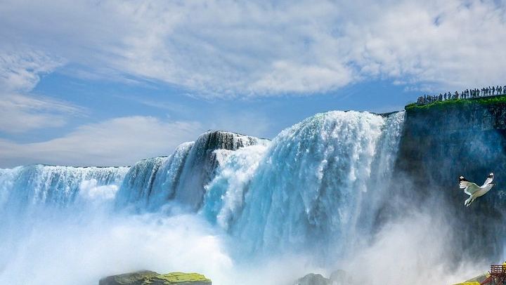 Niagara Falls Small-Group Day Trip from NYC: Viewpoints, Optional Maid of the Mist (4/11)