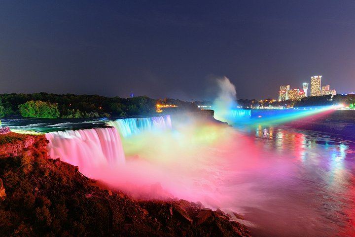 Niagara Falls 2-Day Small-Group Tour from NYC with Corning Glass and Finger Lakes (1/12)