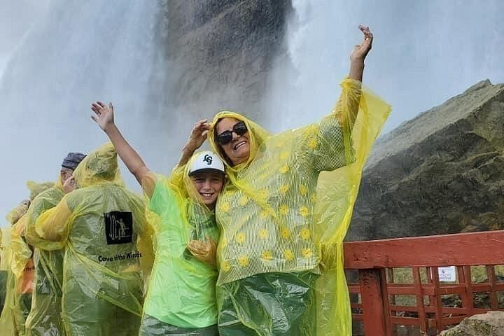 Niagara Falls All-American Boutique Tour for Six: Crow's Nest, Electric Boat, Tesla Plant (3/8)