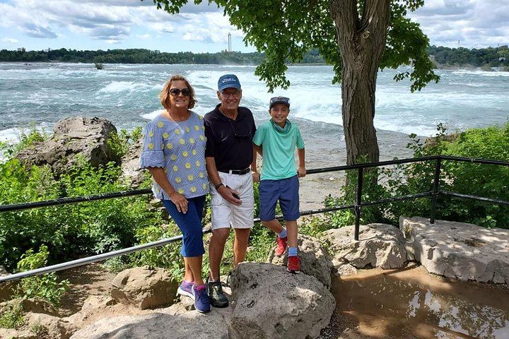 Niagara Falls All-American Boutique Tour for Six: Crow's Nest, Electric Boat, Tesla Plant (4/8)
