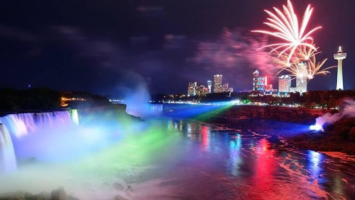 Niagara Falls Day and Evening Tour from Toronto with Boat Cruise and Optional Dinner (1/12)