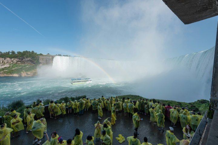 Niagara Falls Small Group Tour: Whirlpool Deck, Skylon, Behind the Falls, Hornblower (11/12)