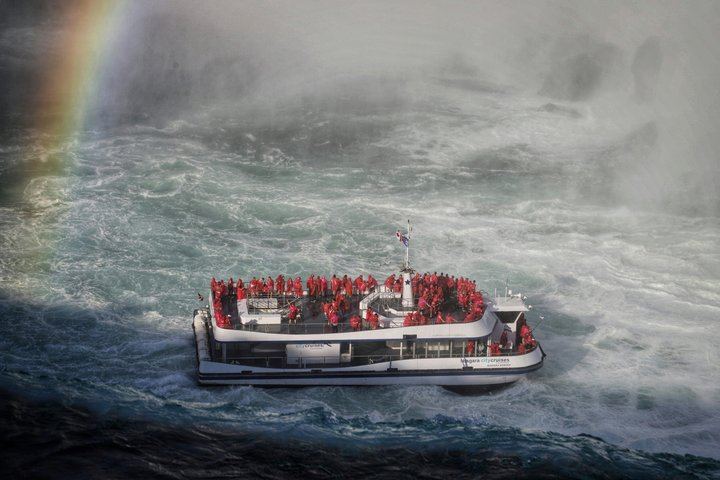 Niagara Falls Small Group Tour: Whirlpool Deck, Skylon, Behind the Falls, Hornblower (10/12)