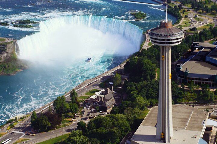 Niagara Falls Small Group Tour: Whirlpool Deck, Skylon, Behind the Falls, Hornblower (5/12)