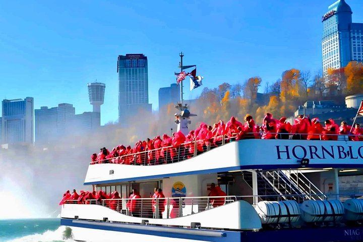Niagara Falls Canada Side Day Tour from Toronto with Maple Factory and Power Station (2/12)