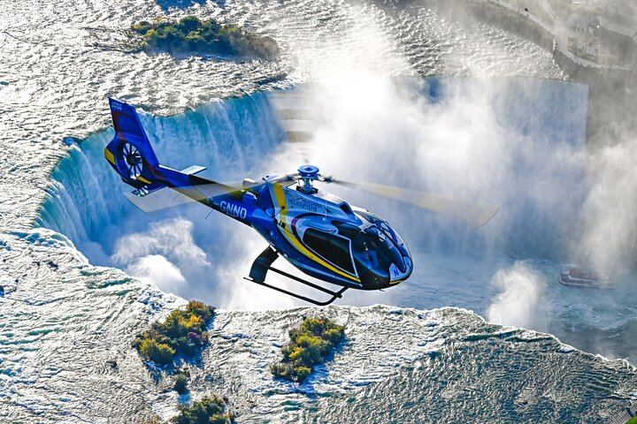 Niagara Falls Canada Helicopter Tour with Boat Cruise and Journey Behind the Falls (7/12)