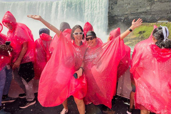 Niagara Falls Nine-Hour Day Tour from Toronto with WiFi Coach and Early Arrival (2/12)