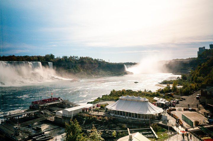 Niagara Falls Tour from Toronto Hotels with Skylon Tower, Journey Behind the Falls (5/11)