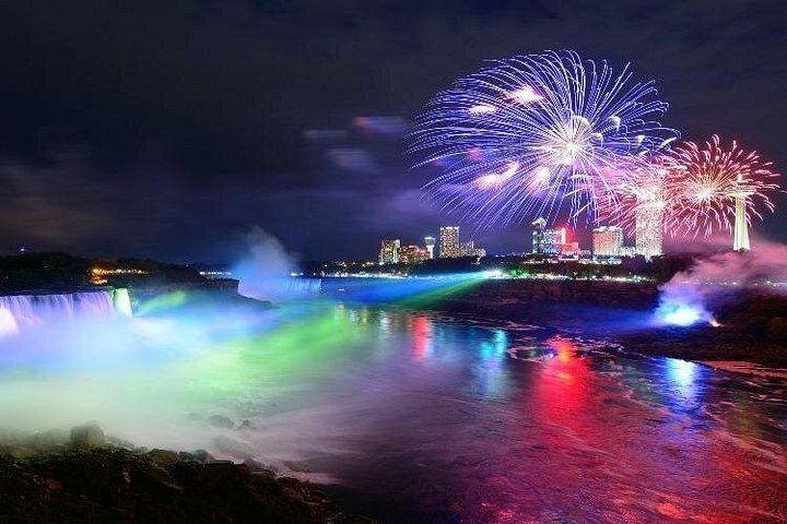 Niagara Falls Small Group Night Tour with Power Station Tunnel, Dinner and Tower (11/12)