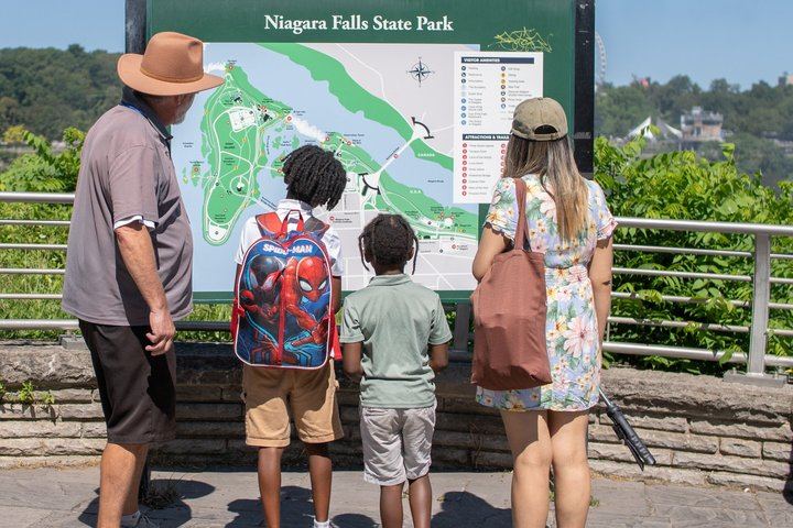 Niagara Falls Small-Group Chauffeured Tour: Boat, Cave of the Winds, Tesla Statue (11/12)