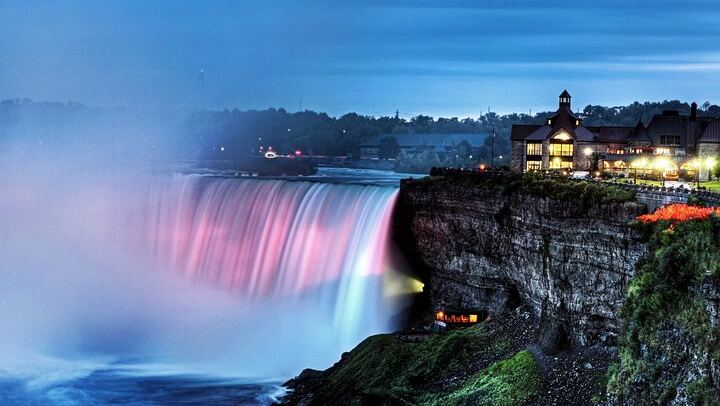Niagara Falls USA Night Walking Tour from Hard Rock Cafe with Fireworks (1/5)