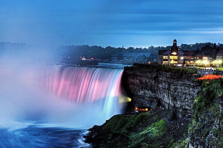 Niagara Falls USA Night Walking Tour from Hard Rock Cafe with Fireworks (1/5)