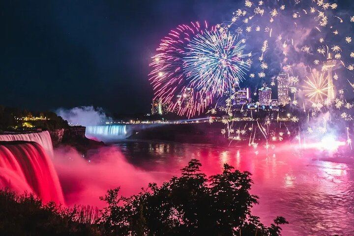 Niagara Falls Canada Walking Tour from Skylon Tower with Fireworks Viewing Spot (5/5)