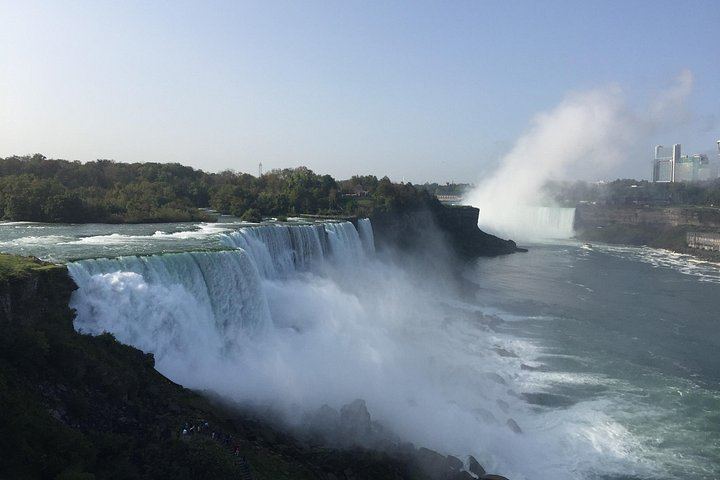 Niagara Falls Day and Night Tour from NYC with Evening Illumination Viewing (3/12)