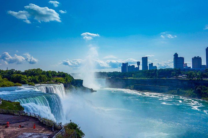 Niagara Falls Overnight Coach Day Trip from Times Square with Goat Island Stop (5/6)