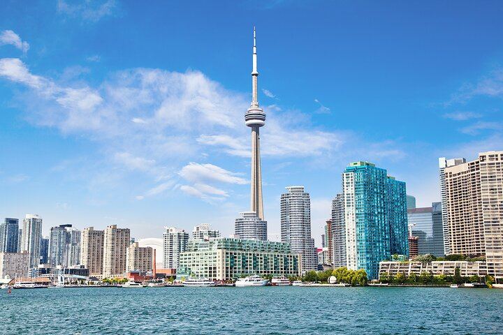 Niagara Falls, Toronto and 1000 Islands 3-Day Coach Tour from NYC with River Cruise (2/12)