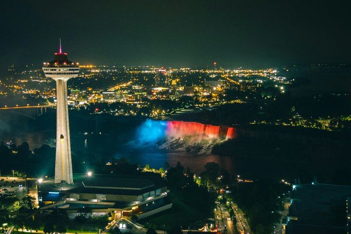 Niagara Falls, Toronto and Thousand Islands 3-Day Tour with 2 Hotel Nights from NYC and NJ (7/12)