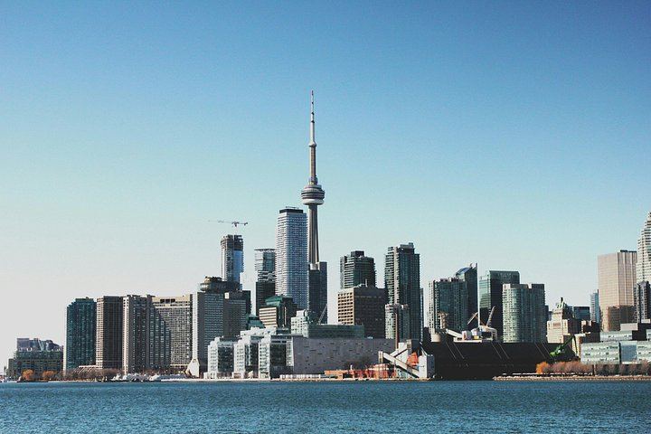 Niagara Falls, Toronto and Thousand Islands 3-Day Tour with 2 Hotel Nights from NYC and NJ (9/12)